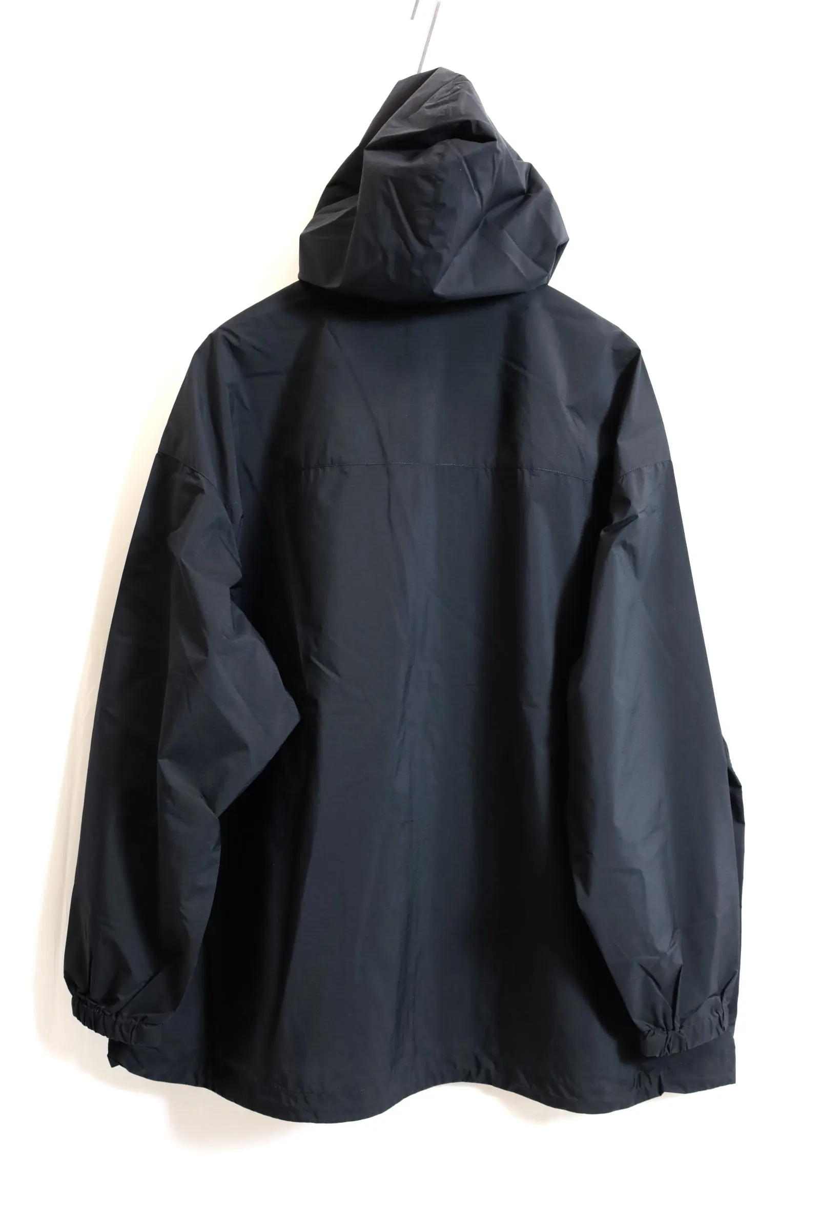 Fresh Service / PERTEX EQUILIBRIUM HOODED SHELL - Black