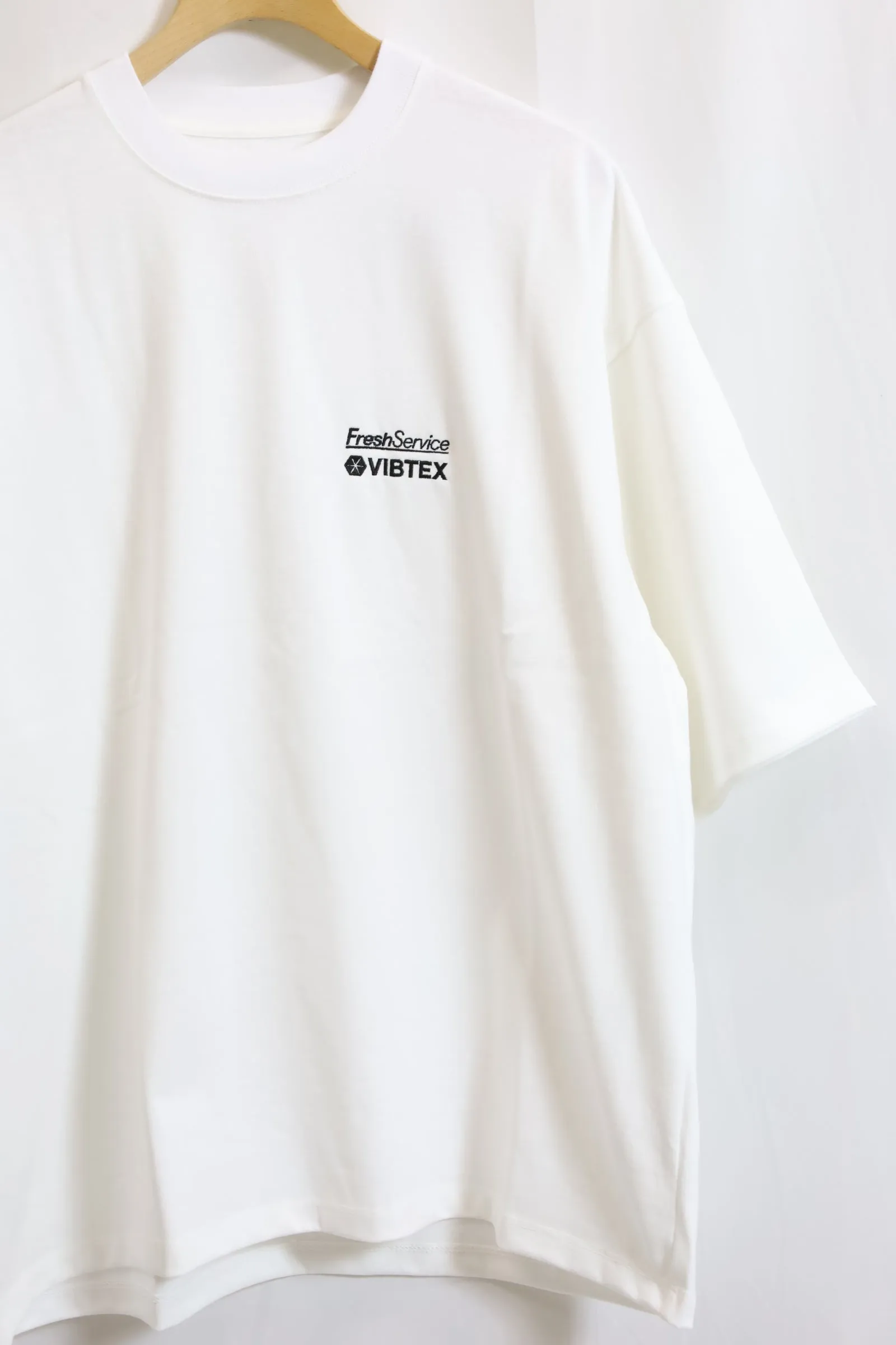 Fresh Service / VIBTEX for FreshService S/S CREW NECK TEE-White