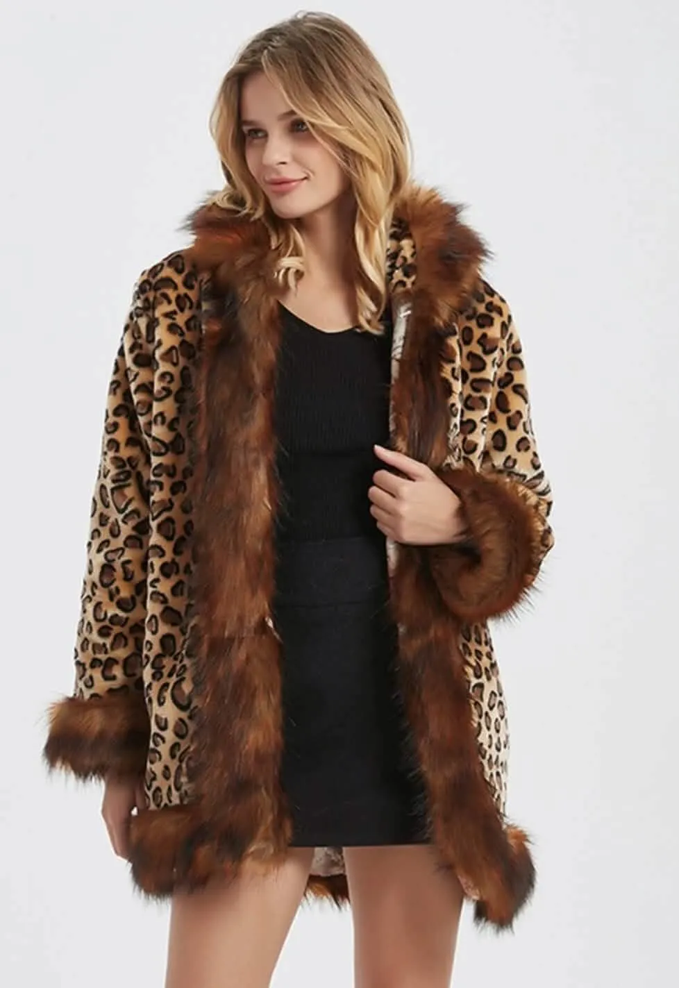 Women's Chic Leopard Print Jacket with Plush Faux Fur Collar